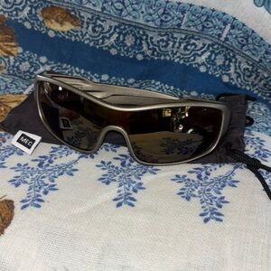 MEC Men’s Quadra Grey Shield Polarized Sunglasses